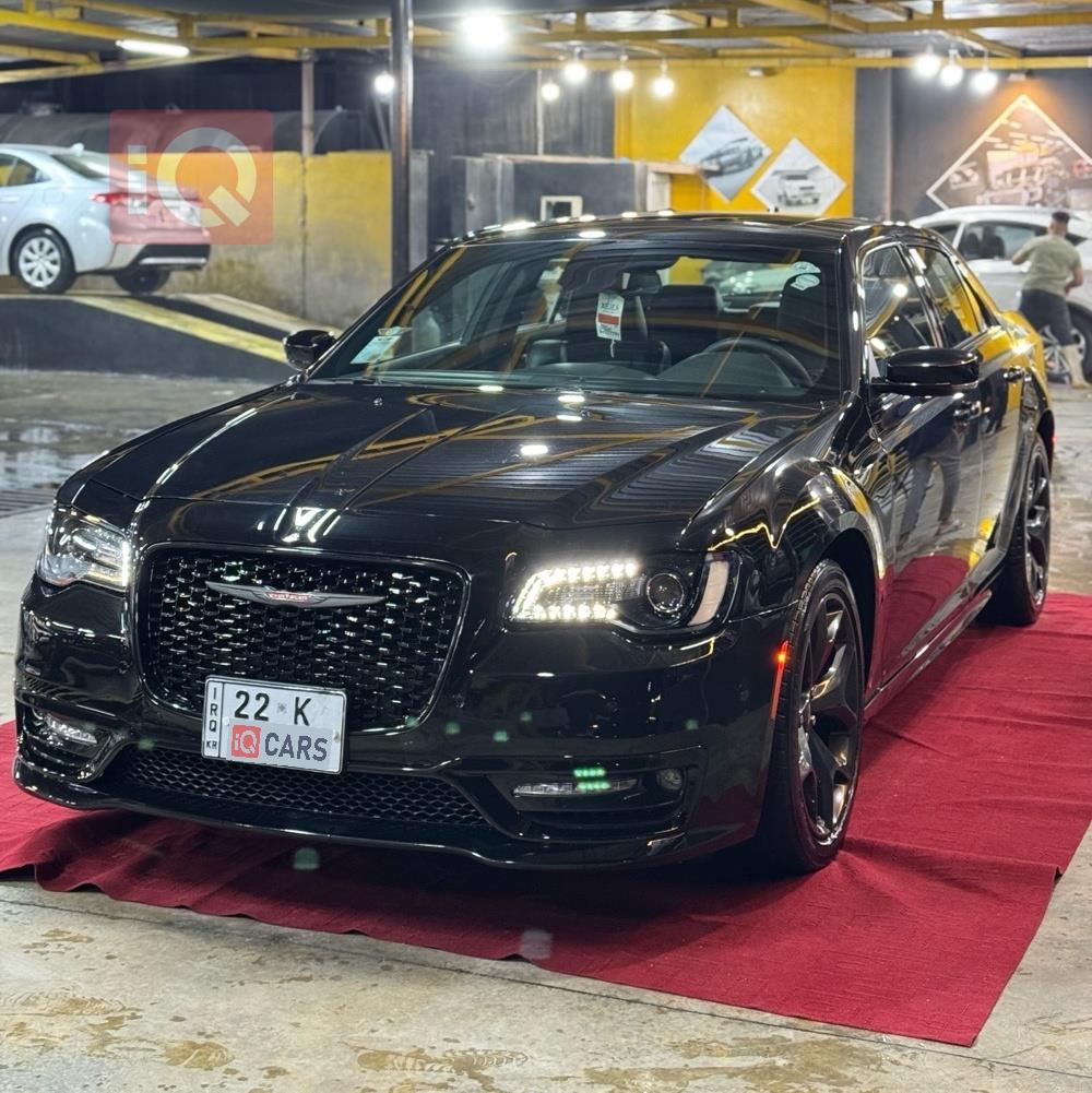 كرايسلر 300